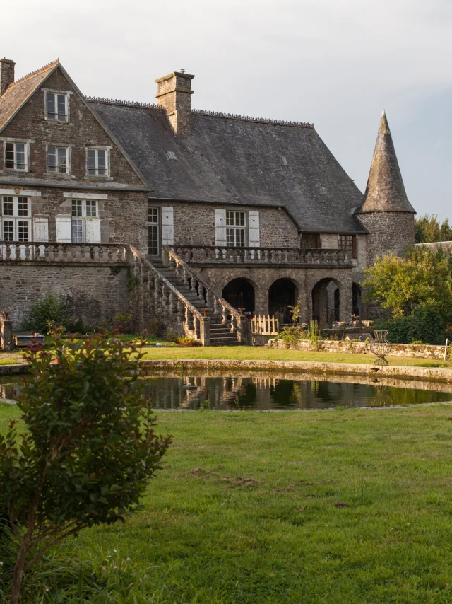 LE LOGIS D'ÉQUILLY - Seigneurie prospère au Moyen-Age et Granvillière au XVIIIème siècle