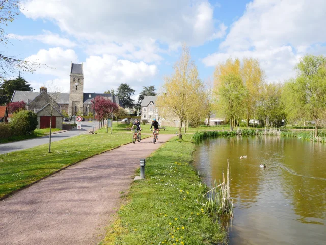 A Vtt Au Bord De L Etang D Hudimesnil Credit Otgtm Estelle Cohier 34248