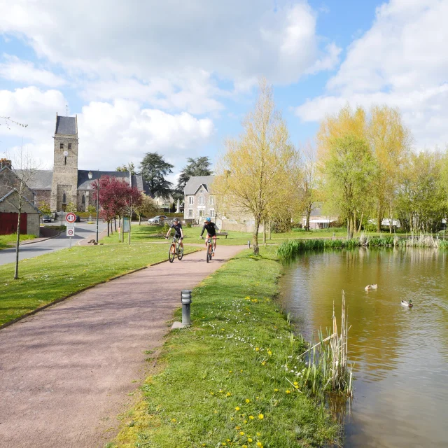 A Vtt Au Bord De L Etang D Hudimesnil Credit Otgtm Estelle Cohier 34248