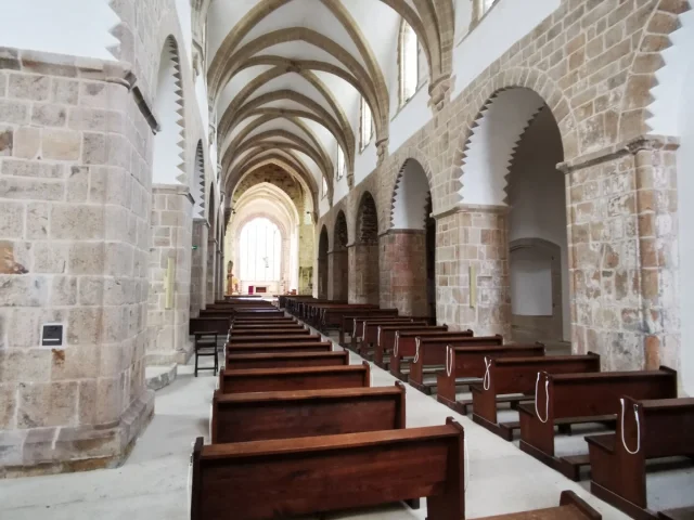L Abbaye De La Lucerne D Outremer La Nef Credit Otgtm Estelle Cohier 35329 1920px