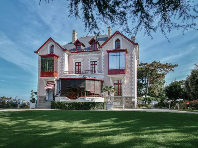 Villa Les Rhumbs Granville Musée Dior