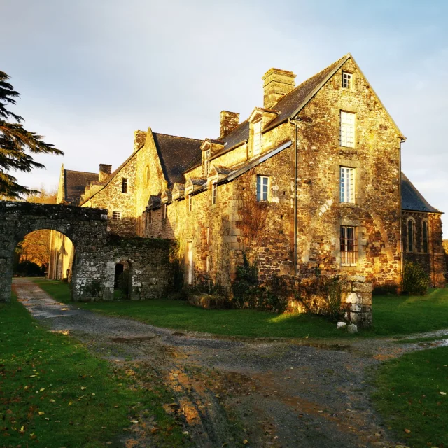 L Abbaye De La Lucerne D Outremer Credit Otgtm Estelle Cohier 35329 1920px