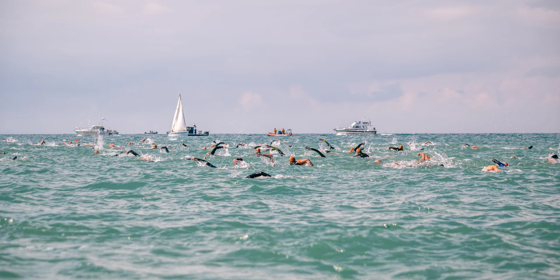 Le Tour Du Roc A La Nage Credit Otgtm Marin Guillou 37590