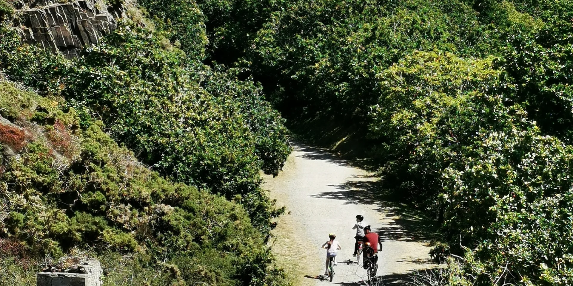 A Velo A La Decouverte De La Vallee Des Peintres A Carolles Credit Otgtm Estelle Cohier 34183