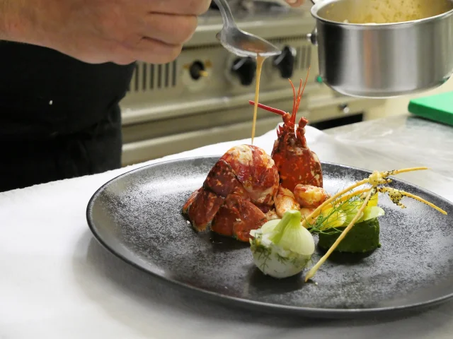 Experience Le Homard Chez Le Chef Jonathan Datin Credit Otgtm Estelle Cohier 33694 1