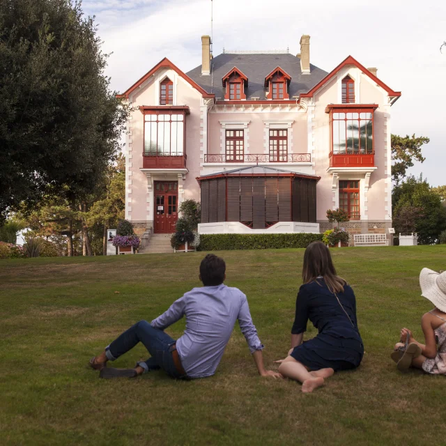 LES JARDINS DIOR DU MUSÉE DIOR A GRANVILLE. NORMANDIE, FRANCE. SEPTEMBRE 2016.