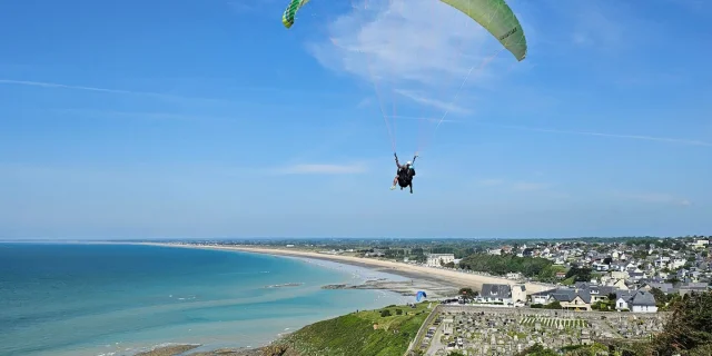 Session Parapente Au Dessus De Granville