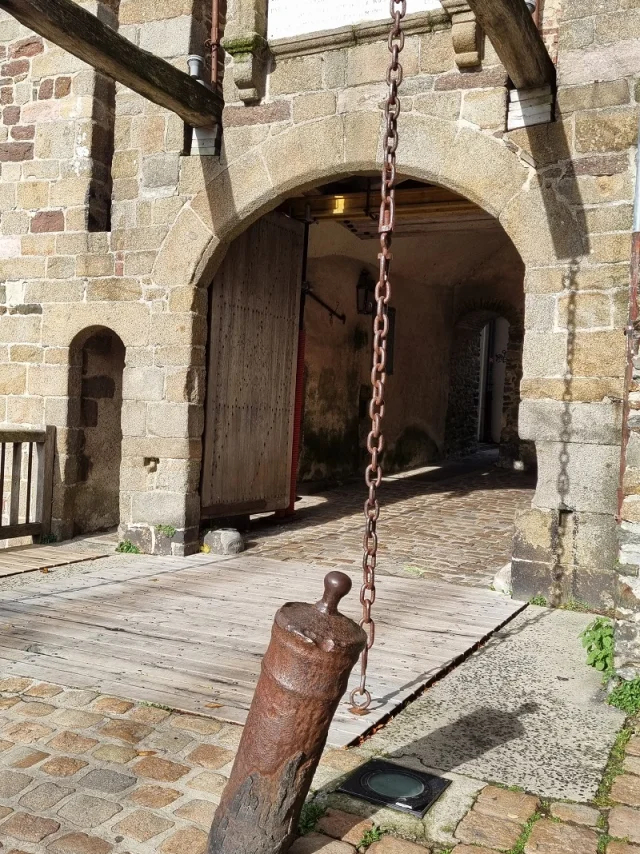 Pont Levis Haute-ville