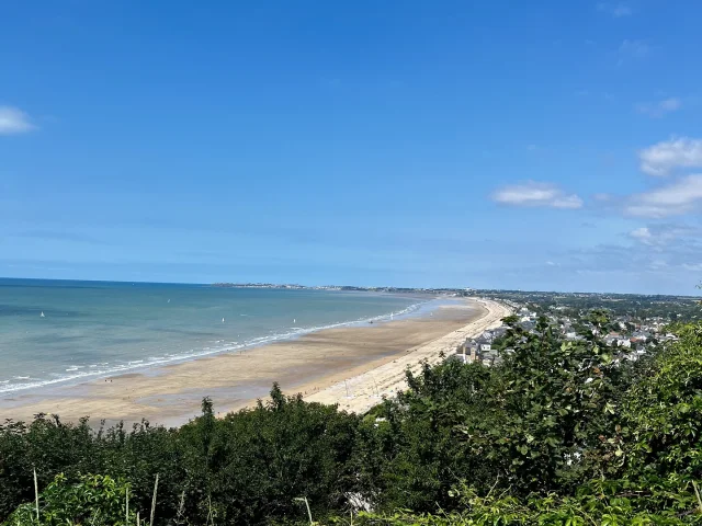 Le panorama de la Croix Paqueray à Carolles
