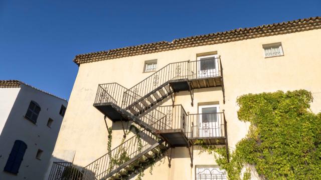 Escalier Fer Port Grimaud (2)