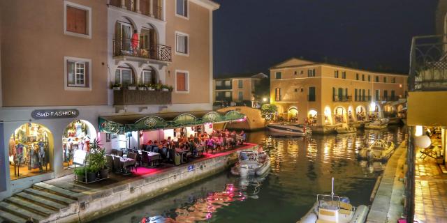 Port Grimaud Nuit Cite Lacustre Cote D Azur