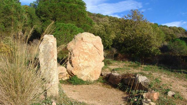 Dolmen De La Briande Ramatuelle (1)