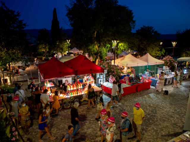 fete-village-grimaud-var-22.jpg