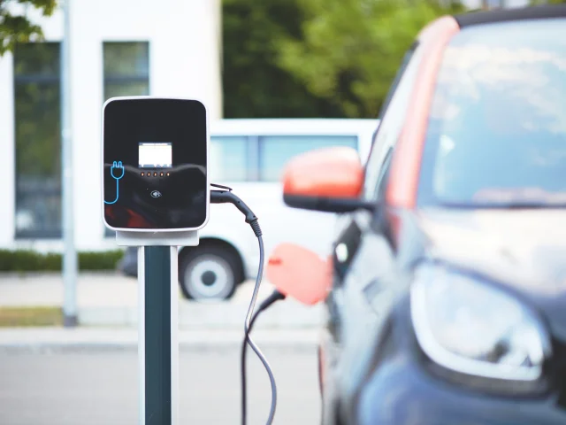 recharge-vehicule-electrique-grimaud.jpg