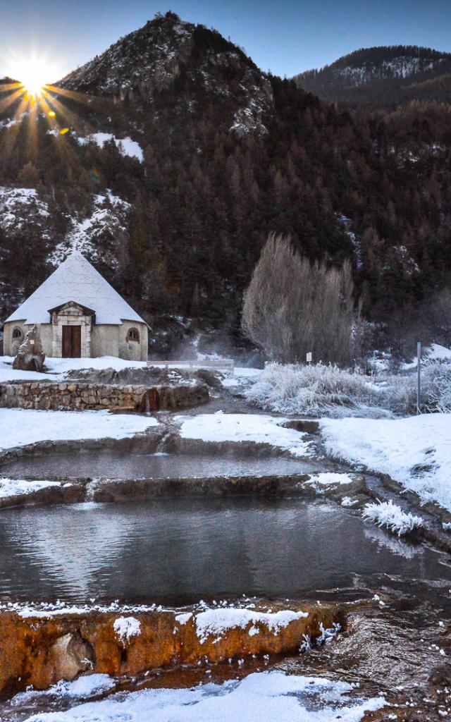 Succession De Bassin De La Source De Plan De Phazy