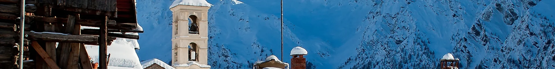Rue enneigée de Saint-Véran