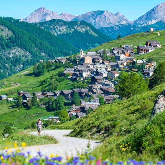 Saint Veran Et Randonneurs ©images Et Reves