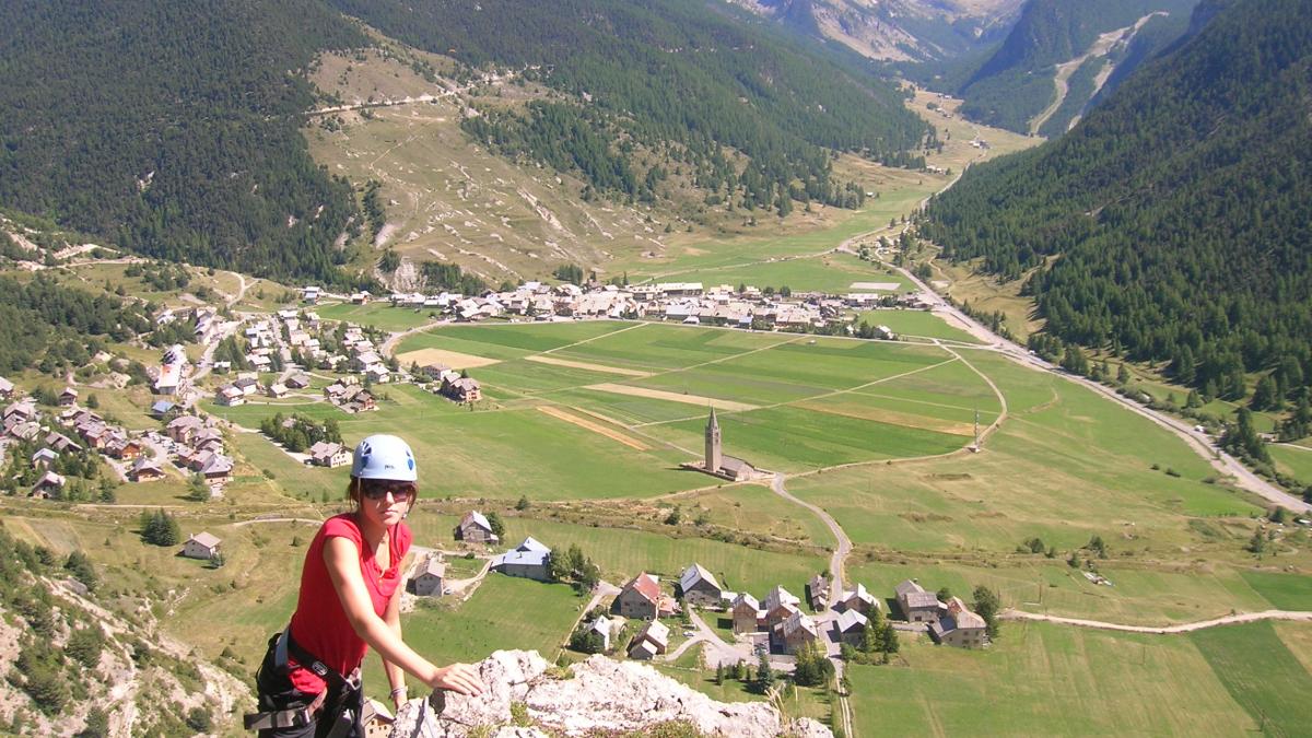 ceillac-village-station-du-queyras-ski-et-tour-du-queyras-gr58