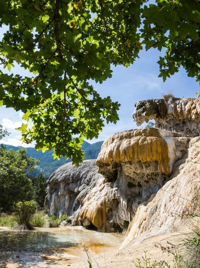 Fontaine Pétrifiante Été ©pema Copie