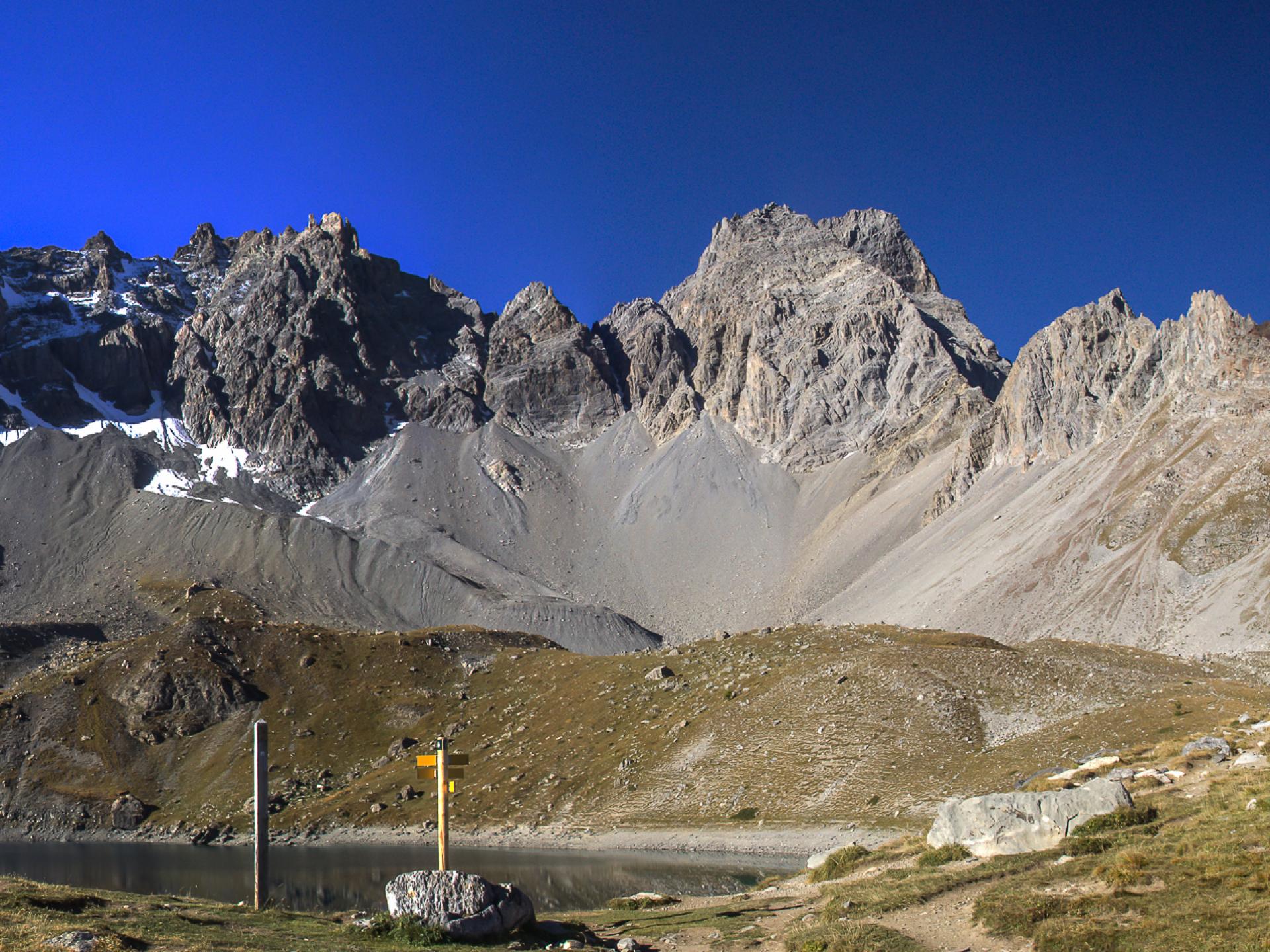 Lac SaintAnne Vacances montagne dans le Queyras Site officiel