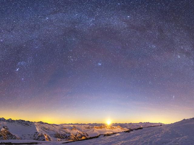 Coucher De Lune A L Observatoire De Saint Veran
