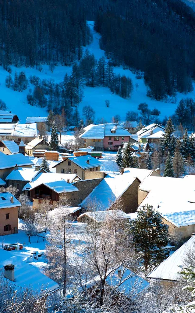 Chateau Ville Vieille Queyras Hiver
