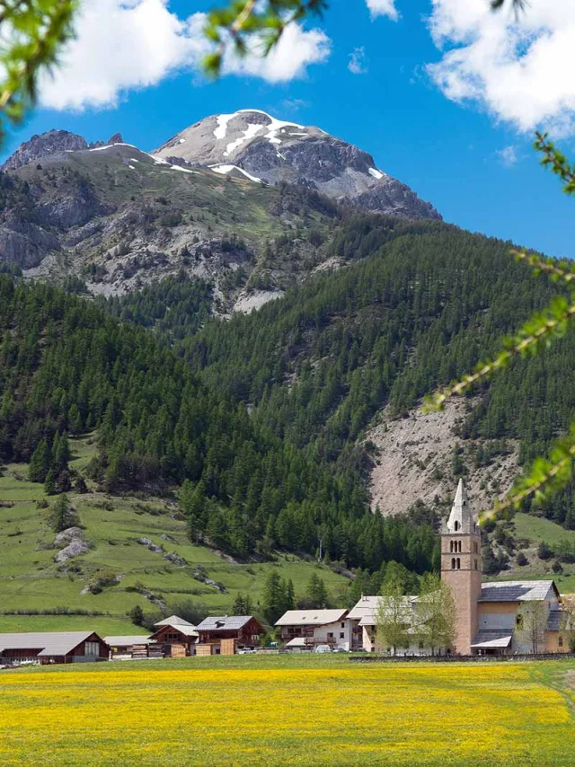 Arvieux Village Station Queyras Ete