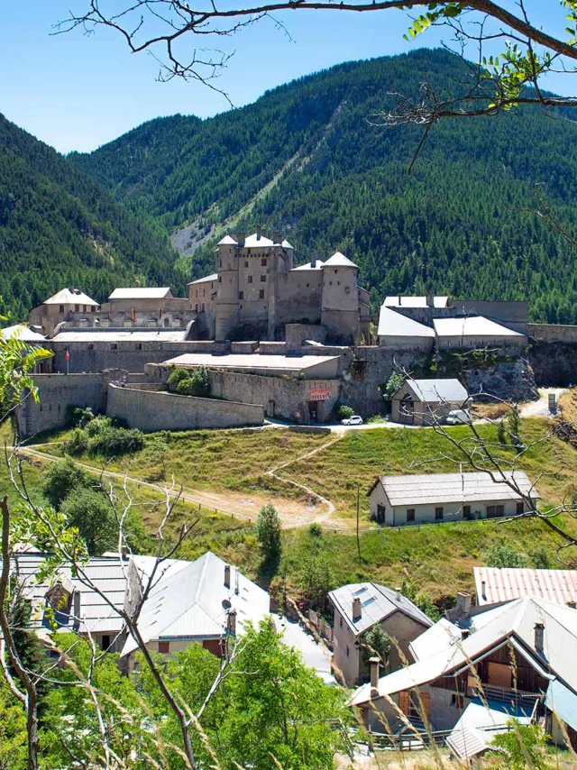 Chateau Ville Vieille Queyras