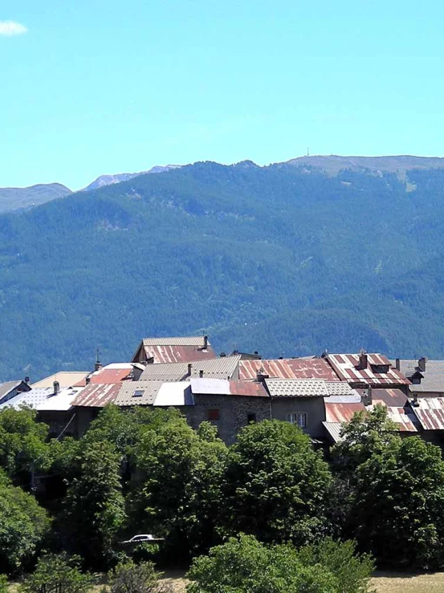 St Crepin Village Guillestrois Ete