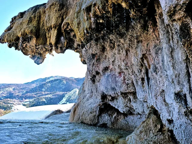 Fontaine Petrifiante Reotier