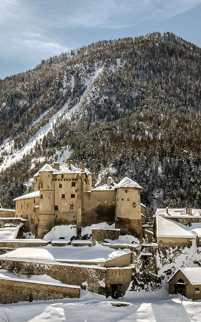 Fort Queyras Activites Hiver Chateau