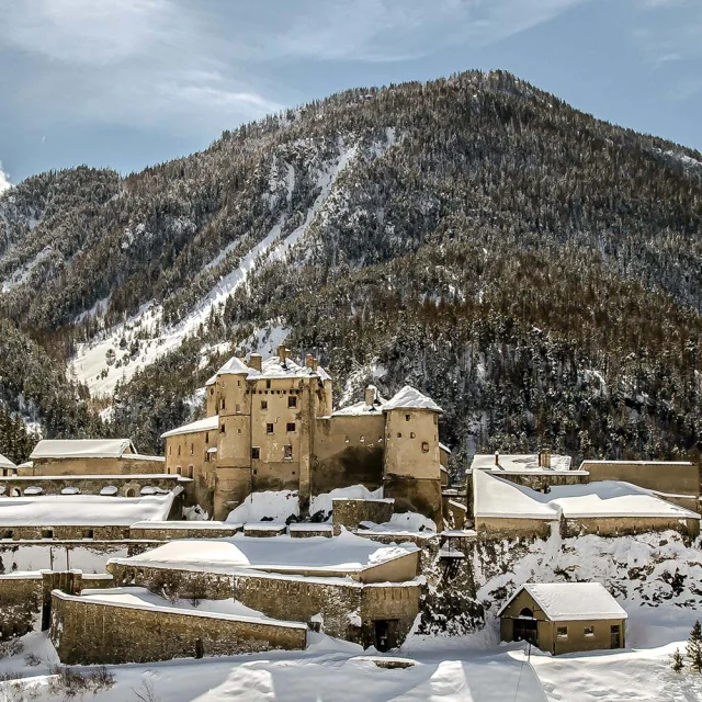 Fort Queyras Activites Hiver Chateau