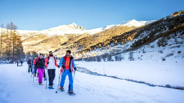 Raquette Dans Le Queyras