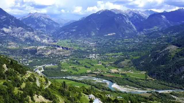 Confluent Guil Durance Depuis Reotier