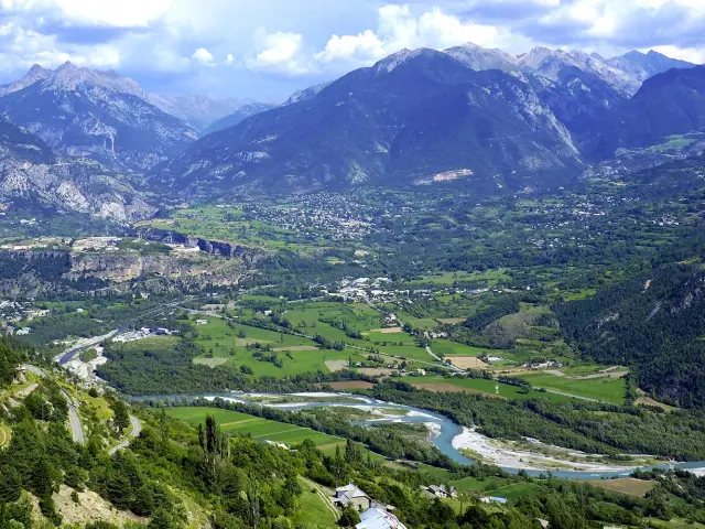 Confluent Guil Durance Depuis Reotier