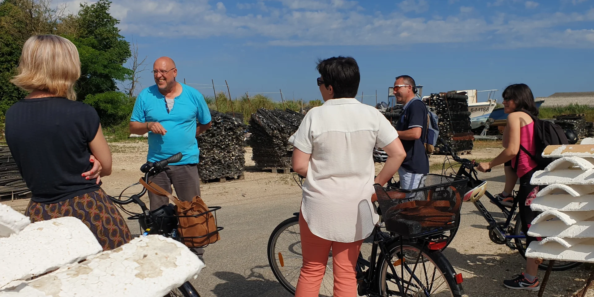 Découverte de l'ostréiculture en vélo sur par le sentier du littoral de l'Office de Tourisme jusqu’au port de Larrros