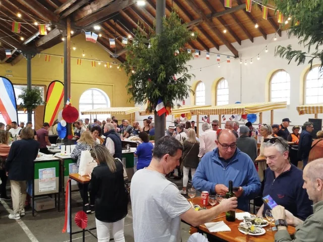 Marché des commerçants français à Santa Maria de Cayon