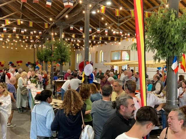 Marché des commerçants français à Santa Maria de Cayon