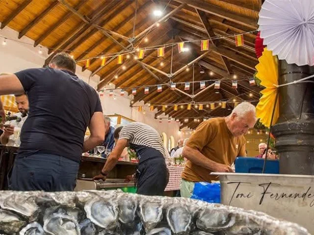 Marché des commerçants français à Santa Maria de Cayon