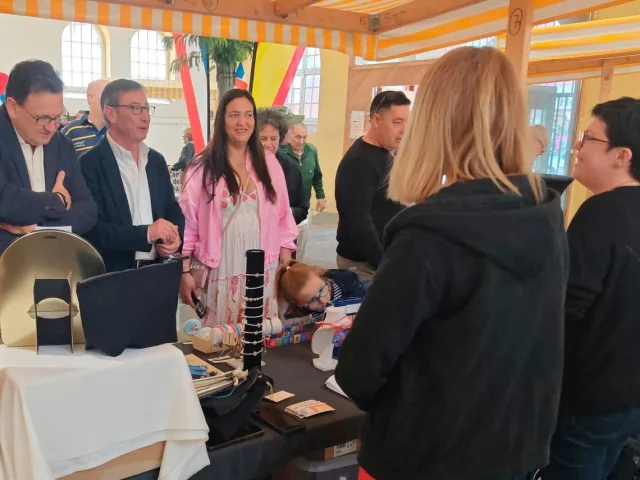 Marché des commerçants français à Santa Maria de Cayon
