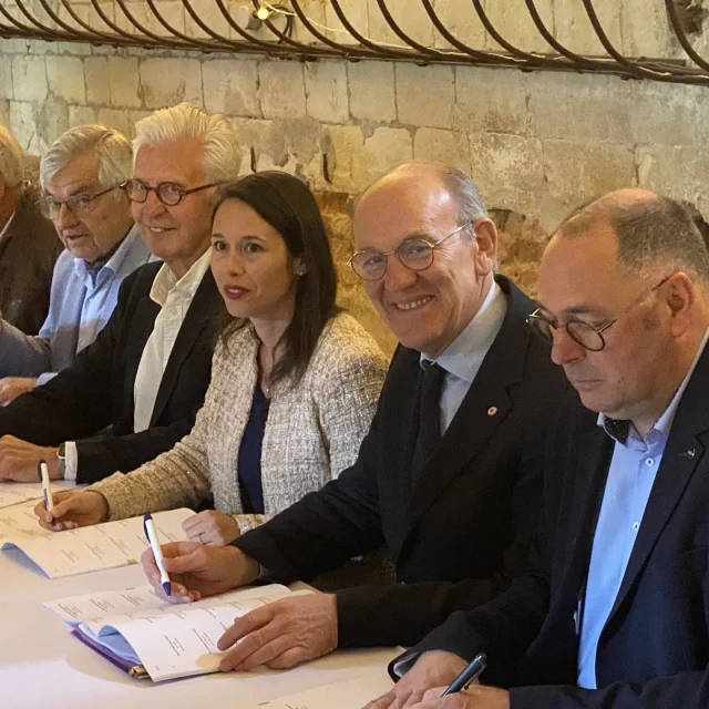 Signature Du Contrat De Destination Touristique Avesnois Thierache