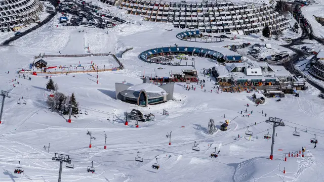 Hébergements et activités hiver à la station de ski à Piau Engaly