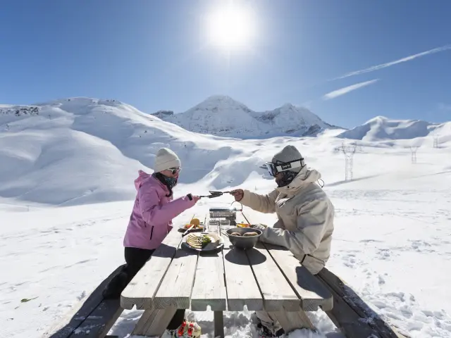 Ski à Gavarnie raclette