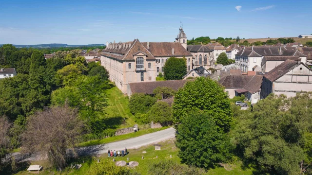 Vue aérienne de la ville de Faverney - Cité de caractère - Vesoul - Val de Saône