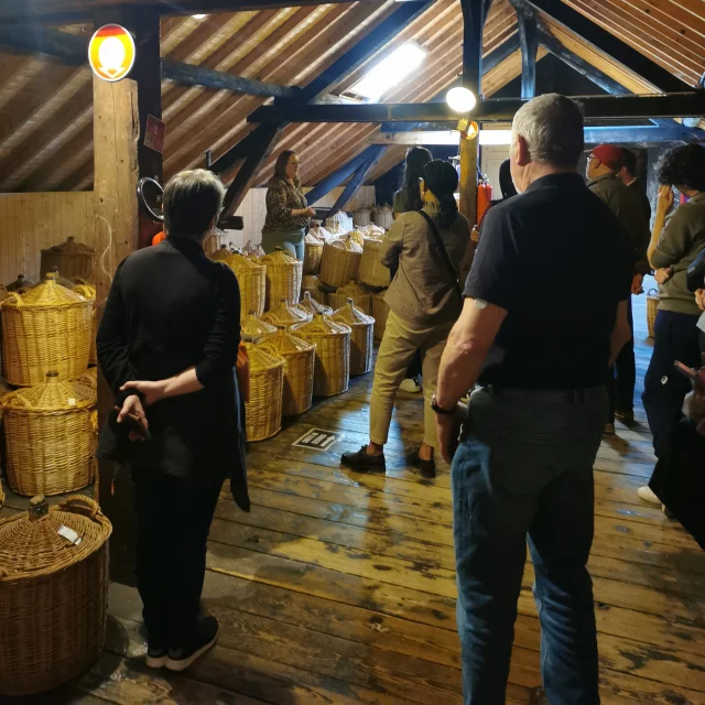 Après-midi visite guidée de la Distillerie Paul Devoille à Fougerolles, lors de l'une journée Accueil Vélo organisée par Destination 70 en Haute-Saône