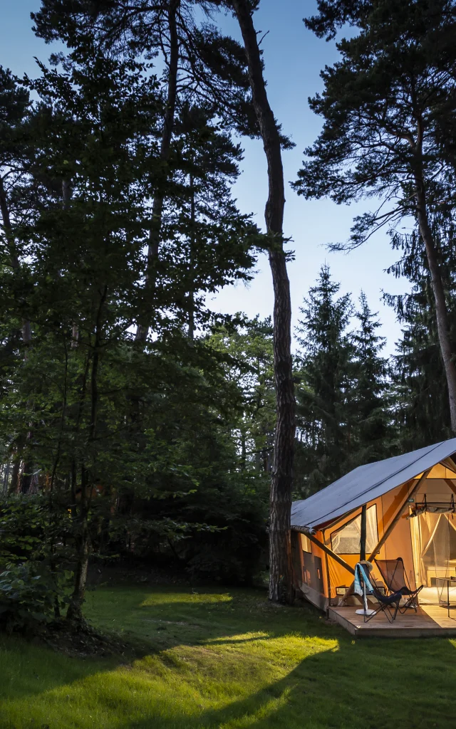 Camping Huttopia - La Pinède