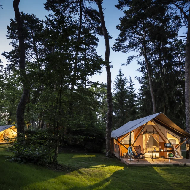 Camping Huttopia - La Pinède