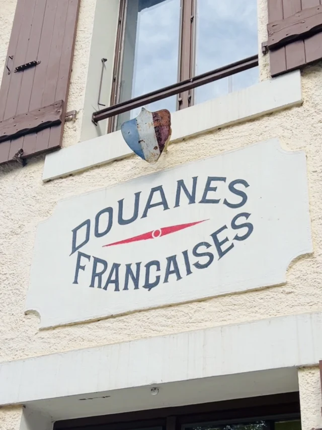 The Old Customs House