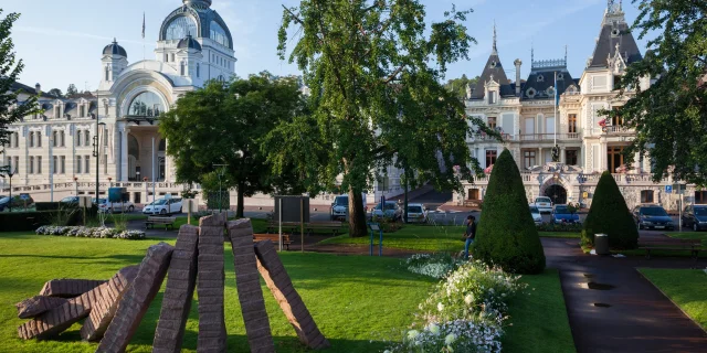 Palais Lumière Hôtel De Ville