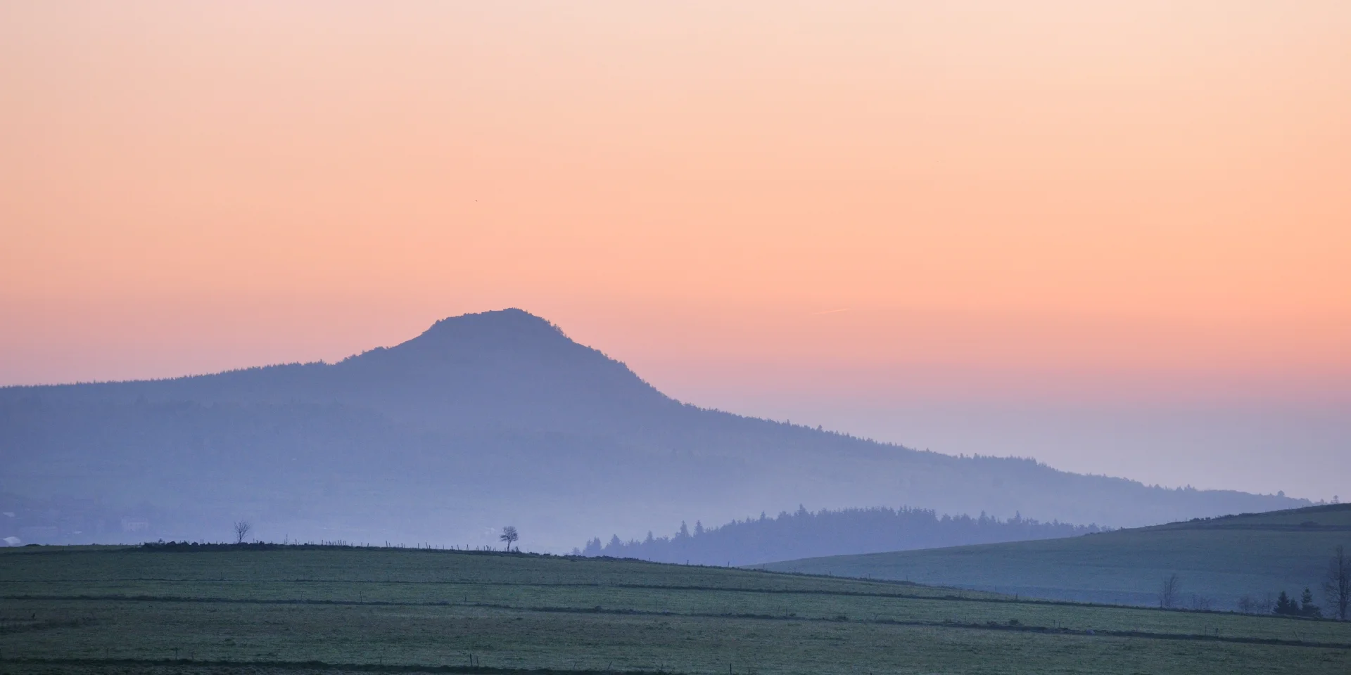 Pic Du Lizieux Au Leve Du Soleil